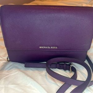 MICHAEL KORS - Purple Crossbody Purse